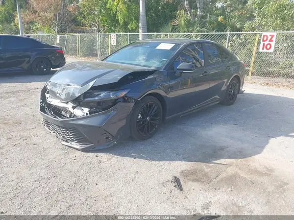 4T1DAACK3SU631186 2025 TOYOTA CAMRY - Image 2