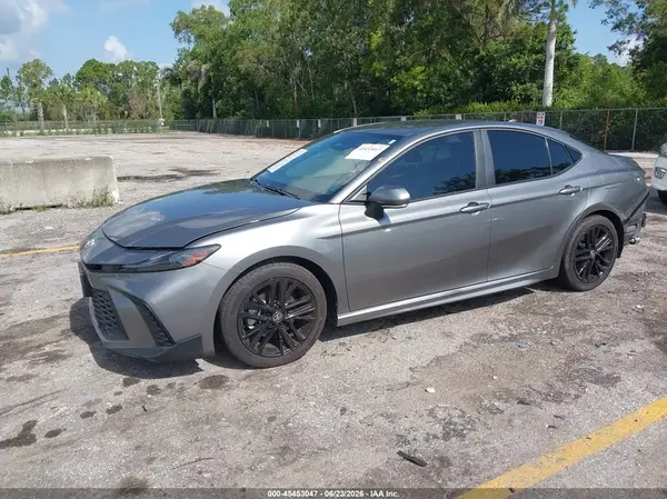 4T1DAACK3SU635402 2025 TOYOTA CAMRY - Image 2