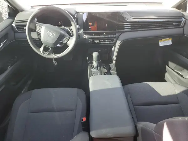 4T1DAACK3SU640812 2025 TOYOTA CAMRY - Image 8