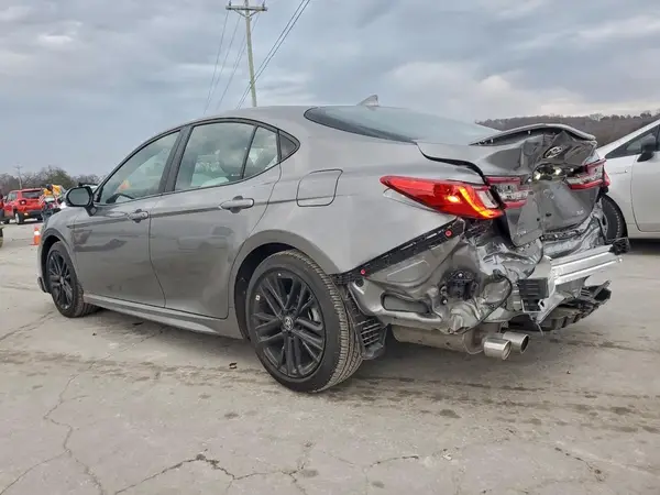 4T1DAACK3SU641880 2025 TOYOTA CAMRY - Image 2