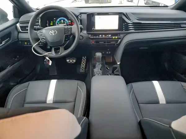 4T1DAACK3SU641880 2025 TOYOTA CAMRY - Image 8