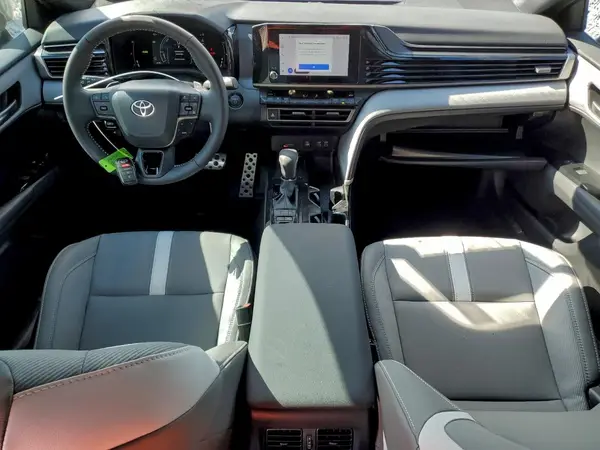 4T1DAACK3SU643080 2025 TOYOTA CAMRY - Image 8