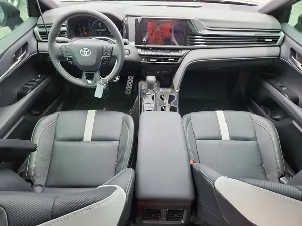 4T1DAACK3SU643242 2025 TOYOTA CAMRY - Image 8