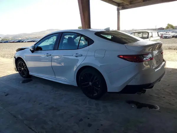 4T1DAACK3SU645010 2025 TOYOTA CAMRY - Image 2