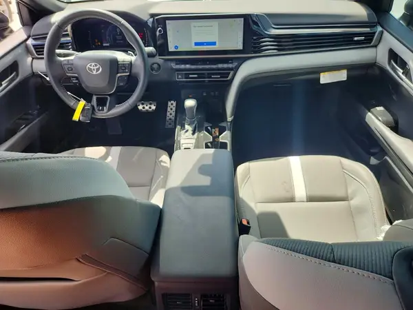 2026 TOYOTA CAMRY auction photo 8