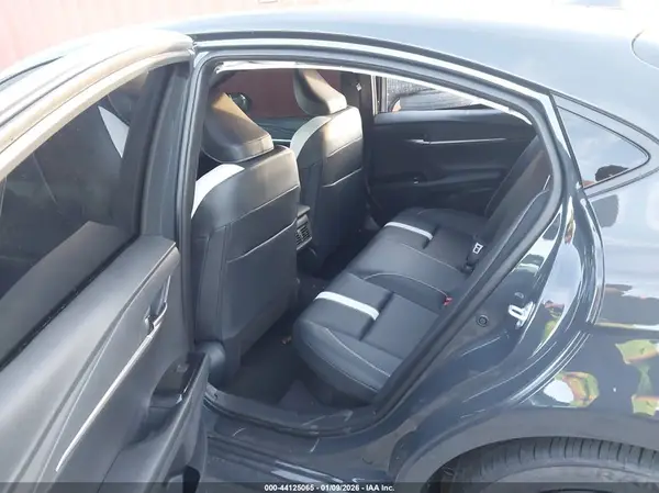 4T1DAACK3TU681281 2026 TOYOTA CAMRY - Image 8