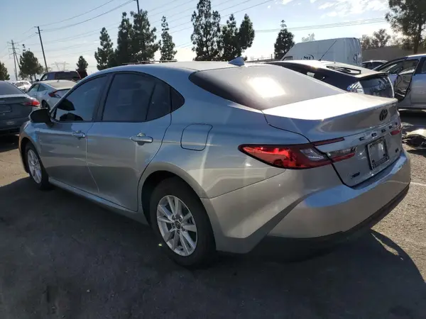 4T1DAACK4SU010622 2025 TOYOTA CAMRY - Image 2