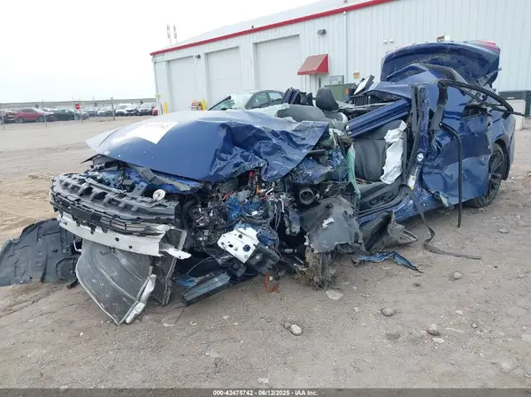 4T1DAACK4SU024794 2025 TOYOTA CAMRY - Image 2