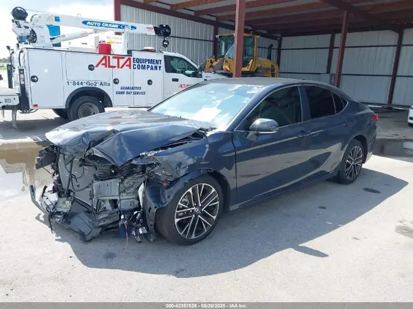 4T1DAACK4SU027176 2025 TOYOTA CAMRY - Image 2