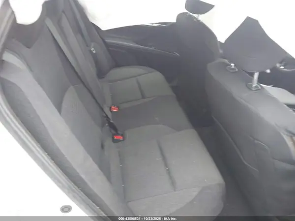 4T1DAACK4SU032278 2025 TOYOTA CAMRY - Image 8