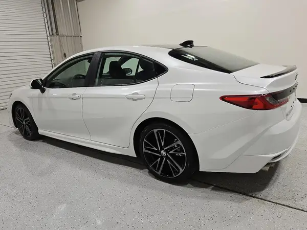 4T1DAACK4SU036704 2025 TOYOTA CAMRY - Image 2