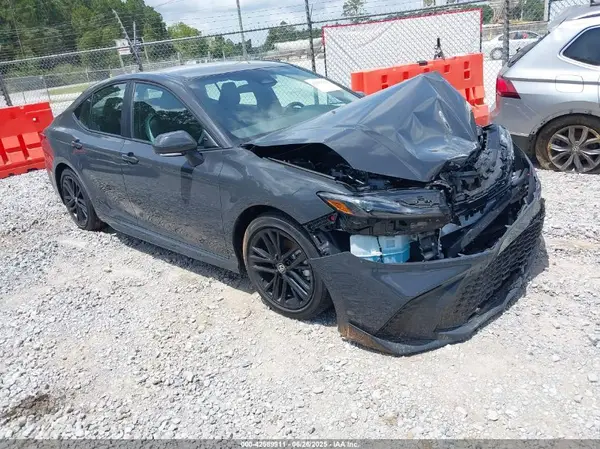 4T1DAACK4SU040185 2025 TOYOTA CAMRY - Image 1