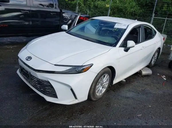 4T1DAACK4SU041207 2025 TOYOTA CAMRY - Image 2