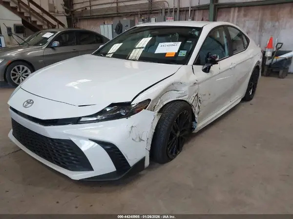 4T1DAACK4SU042647 2025 TOYOTA CAMRY - Image 2