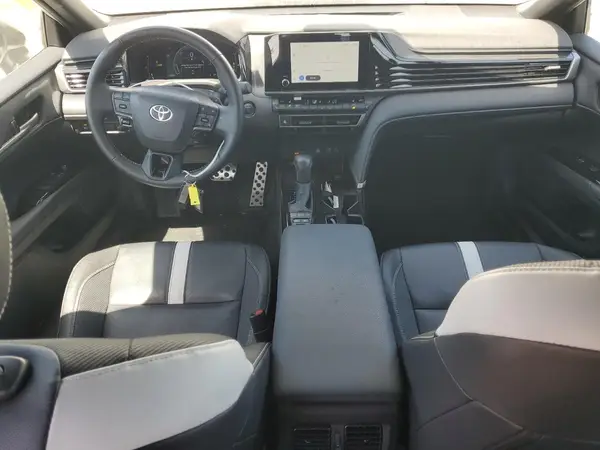 4T1DAACK4SU045385 2025 TOYOTA CAMRY - Image 8