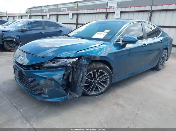 4T1DAACK4SU045919 2025 TOYOTA CAMRY - Image 2