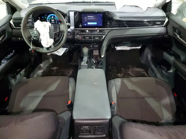 4T1DAACK4SU050070 2025 TOYOTA CAMRY - Image 8