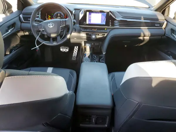 4T1DAACK4SU050327 2025 TOYOTA CAMRY - Image 8