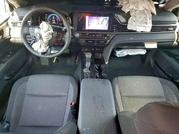 4T1DAACK4SU051798 2025 TOYOTA CAMRY - Image 8