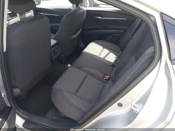 4T1DAACK4SU068097 2025 TOYOTA CAMRY - Image 8