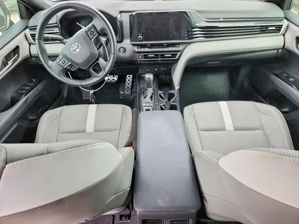 4T1DAACK4SU070447 2025 TOYOTA CAMRY - Image 8