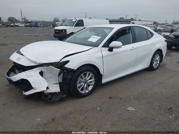 4T1DAACK4SU077768 2025 TOYOTA CAMRY - Image 2