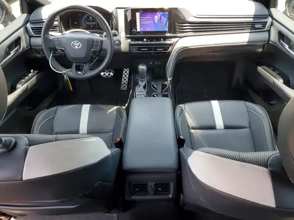 4T1DAACK4SU081657 2025 TOYOTA CAMRY - Image 8