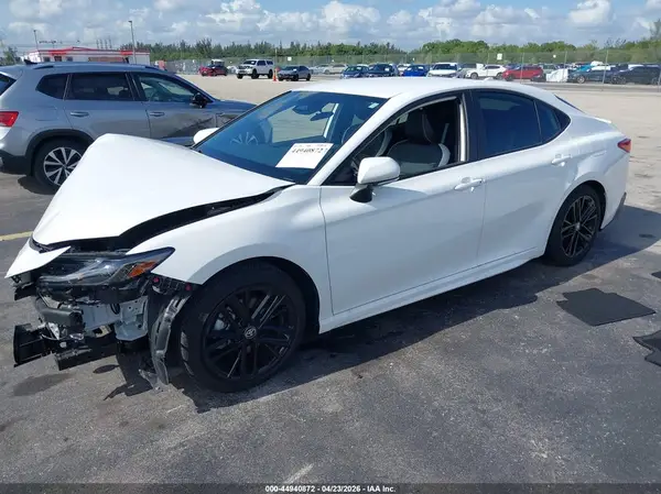 4T1DAACK4SU093727 2025 TOYOTA CAMRY - Image 2
