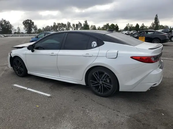 4T1DAACK4SU100661 2025 TOYOTA CAMRY - Image 2