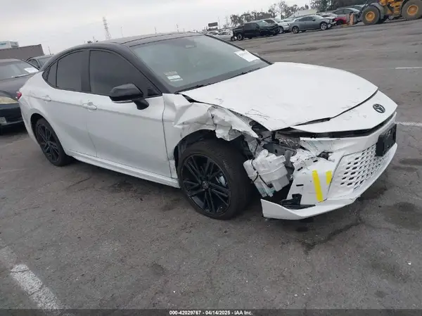 4T1DAACK4SU104192 2025 TOYOTA CAMRY - Image 1