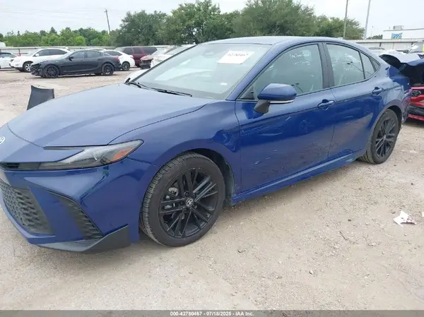 4T1DAACK4SU136060 2025 TOYOTA CAMRY - Image 2