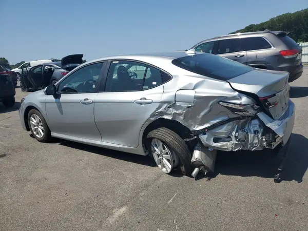 4T1DAACK4SU150945 2025 TOYOTA CAMRY - Image 2