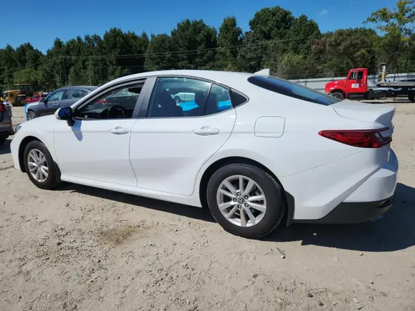 4T1DAACK4SU167910 2025 TOYOTA CAMRY - Image 2