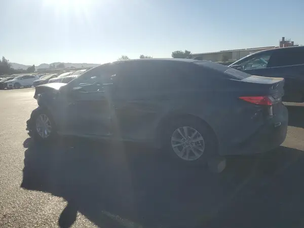 4T1DAACK4SU177708 2025 TOYOTA CAMRY - Image 2