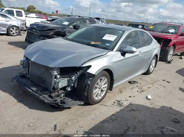 4T1DAACK4SU193990 2025 TOYOTA CAMRY - Image 2