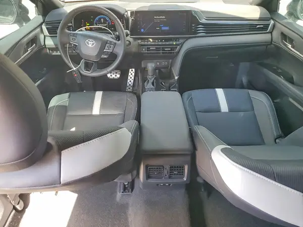 4T1DAACK4SU196517 2025 TOYOTA CAMRY - Image 8