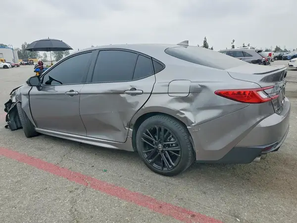 4T1DAACK4SU500543 2025 TOYOTA CAMRY - Image 2