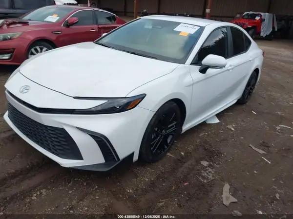 4T1DAACK4SU500980 2025 TOYOTA CAMRY - Image 2
