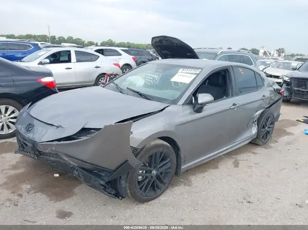 4T1DAACK4SU501949 2025 TOYOTA CAMRY - Image 2