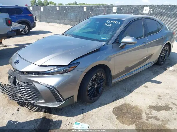 4T1DAACK4SU504673 2025 TOYOTA CAMRY - Image 2