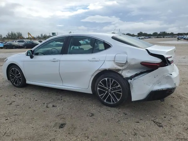4T1DAACK4SU505693 2025 TOYOTA CAMRY - Image 2