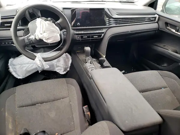 4T1DAACK4SU513910 2025 TOYOTA CAMRY - Image 8