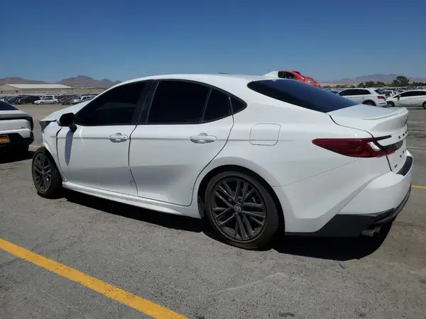 4T1DAACK4SU514264 2025 TOYOTA CAMRY - Image 2