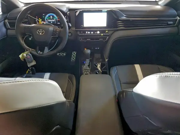 4T1DAACK4SU519318 2025 TOYOTA CAMRY - Image 8
