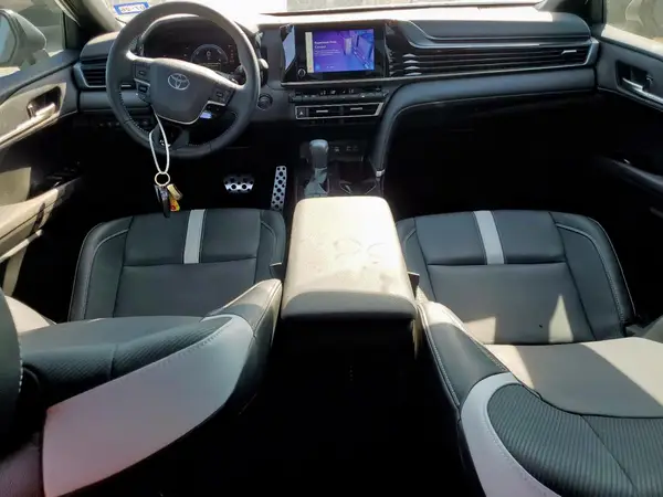 4T1DAACK4SU521165 2025 TOYOTA CAMRY - Image 8