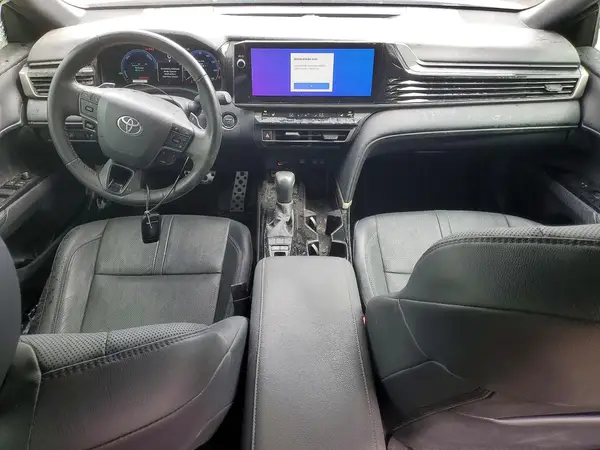 4T1DAACK4SU522302 2025 TOYOTA CAMRY - Image 8