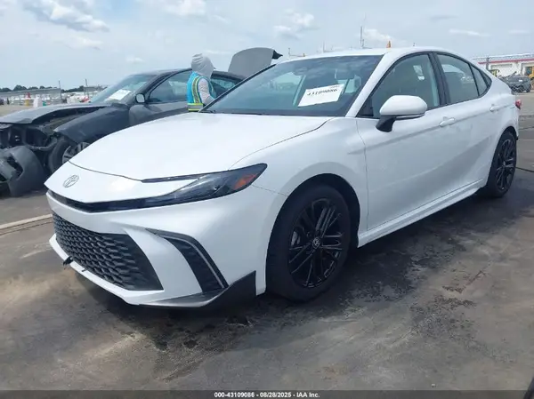 4T1DAACK4SU526642 2025 TOYOTA CAMRY - Image 2