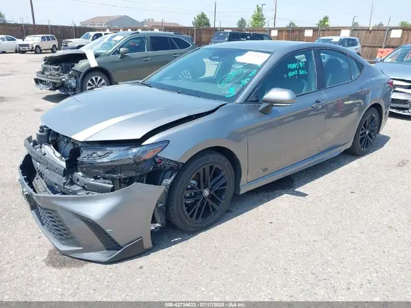 4T1DAACK4SU526978 2025 TOYOTA CAMRY - Image 2