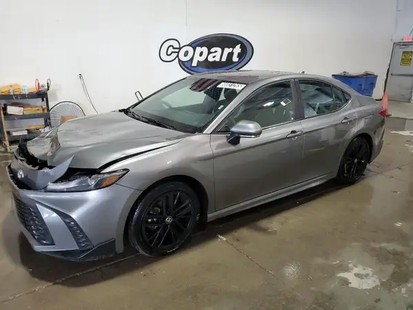 4T1DAACK4SU528066 2025 TOYOTA CAMRY - Image 1