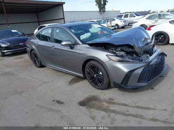 4T1DAACK4SU530562 2025 TOYOTA CAMRY - Image 1